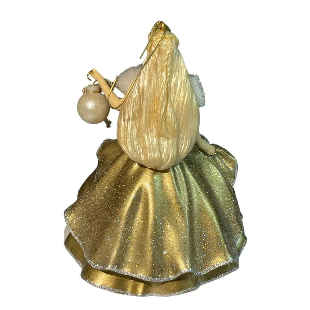Hallmark 2000 CELEBRATION BARBIE Special Edition Keepsake Ornament #1 in Series